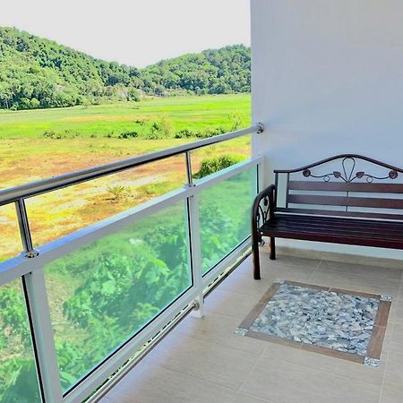 Norshah Village Resort Pantai Cenang  Exteriér fotografie